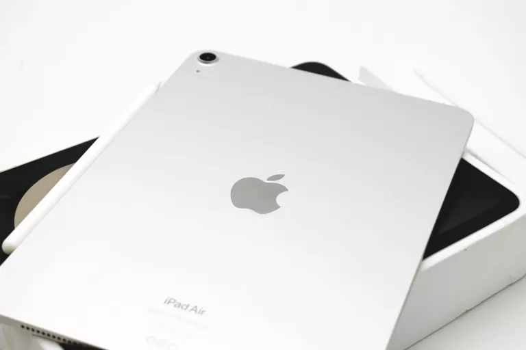 tablet-ipad-air-5-generacji-rysik-przekatna-ekranu-1090