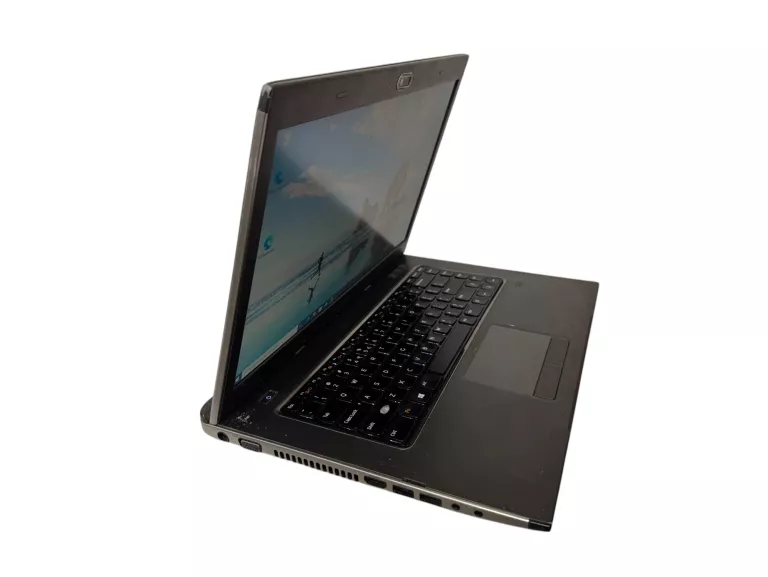 LAPTOP DELL VOSTRO 3560
