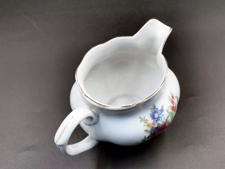 PORCELANOWY MLECZNIK KAROLINA MADE IN POLAND