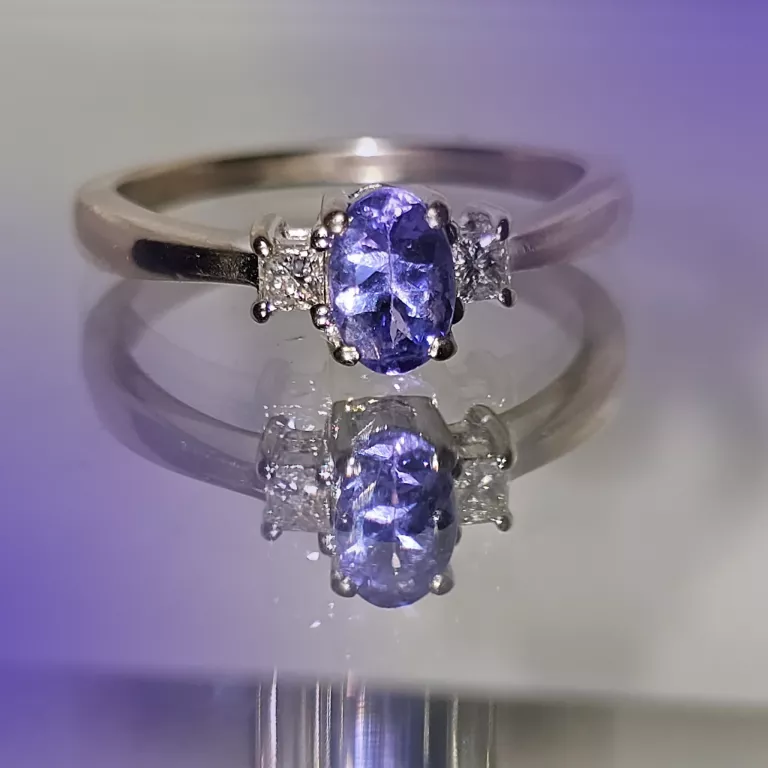 pierscionek-biale-zloto-z-tanzanitem-certyfikat-265g58513-dlugosza-45-nowy-sacz-sj