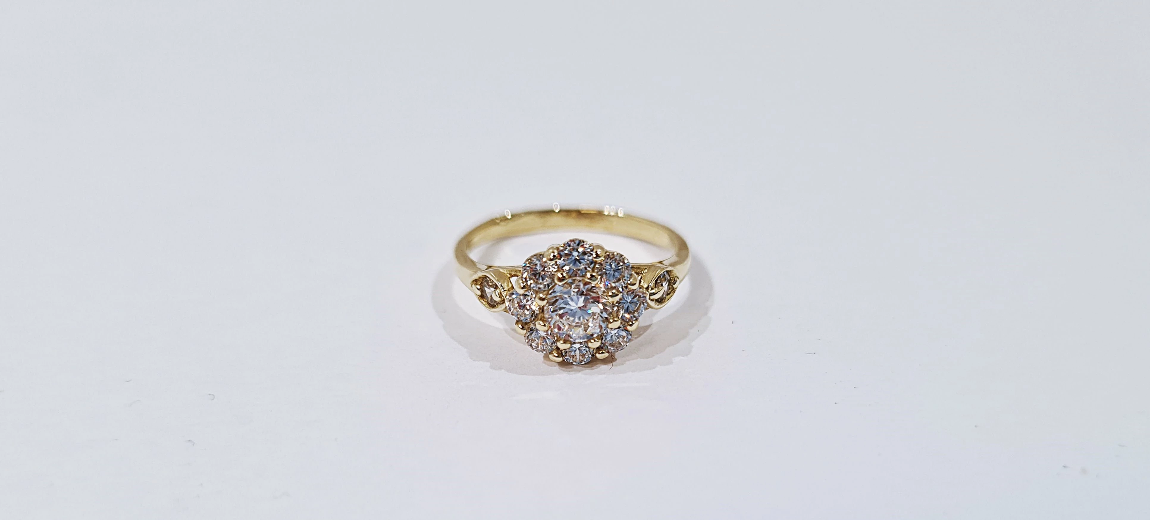 zloty-pierscionek-apart-333-216-cyrkonie-bogato-zdobiony-meander-2a-warszawa