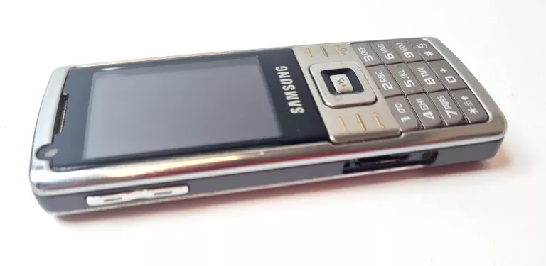 TELEFON SAMSUNG MODEL: SGH-L700