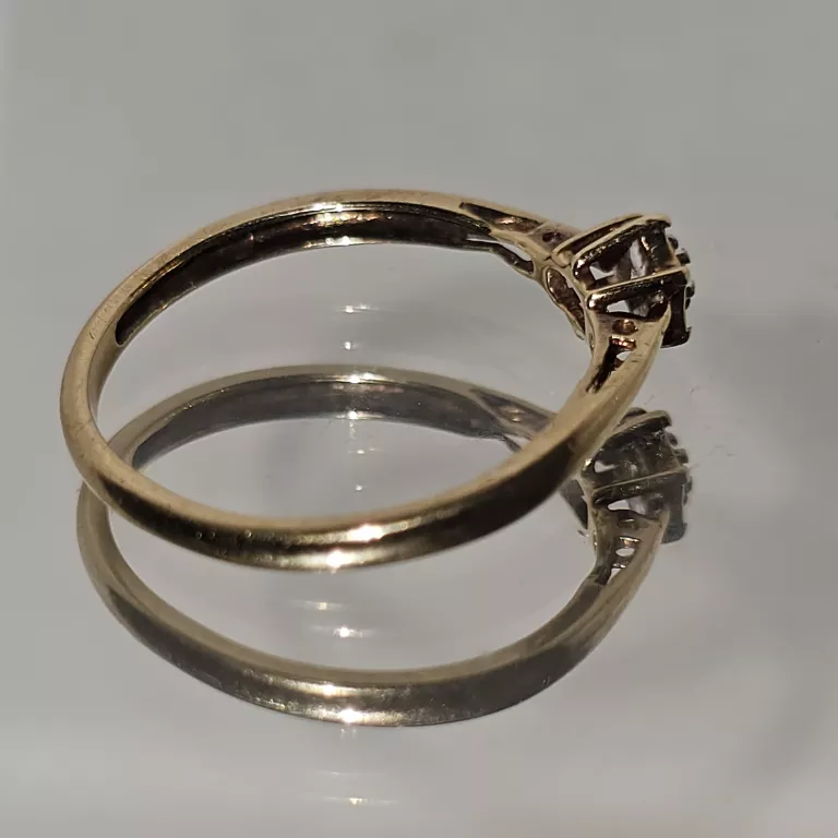 ZŁOTY PIERŚCIONEK Z BRYLANTEM + CERTYFIKAT 0,98G/333/12