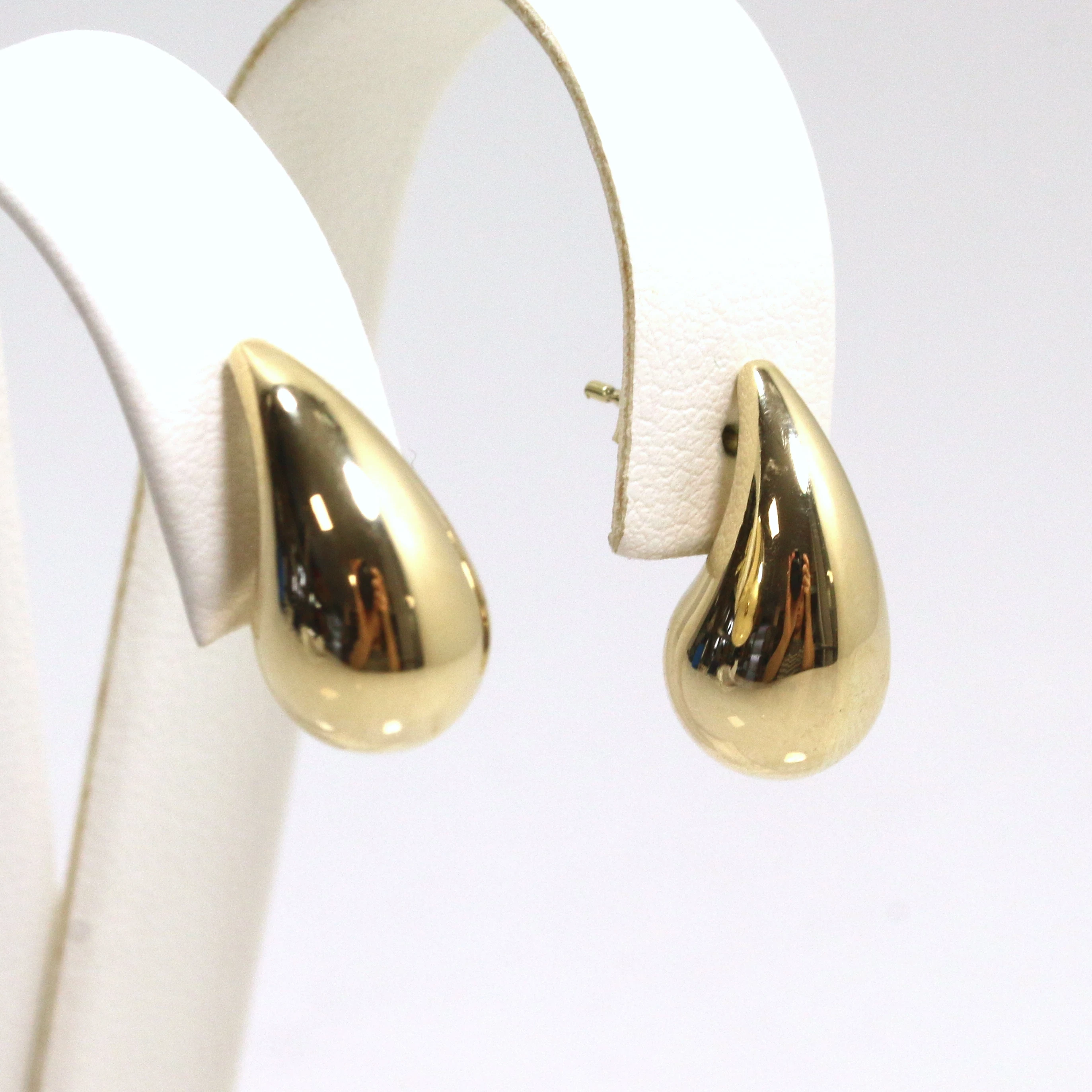 zlote-kolczyki-p585-178g-krople-okopowa-7a-warszawa