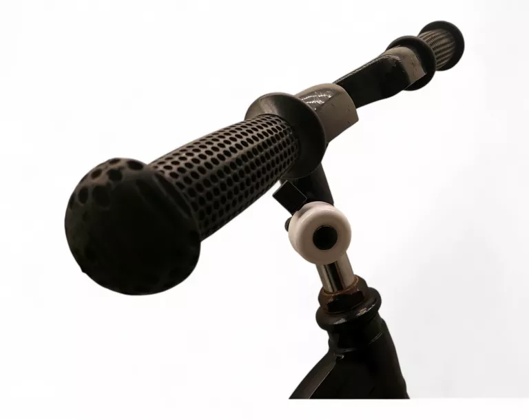 rowerek-biegowy-kidwell-czarny-stan-11323-2