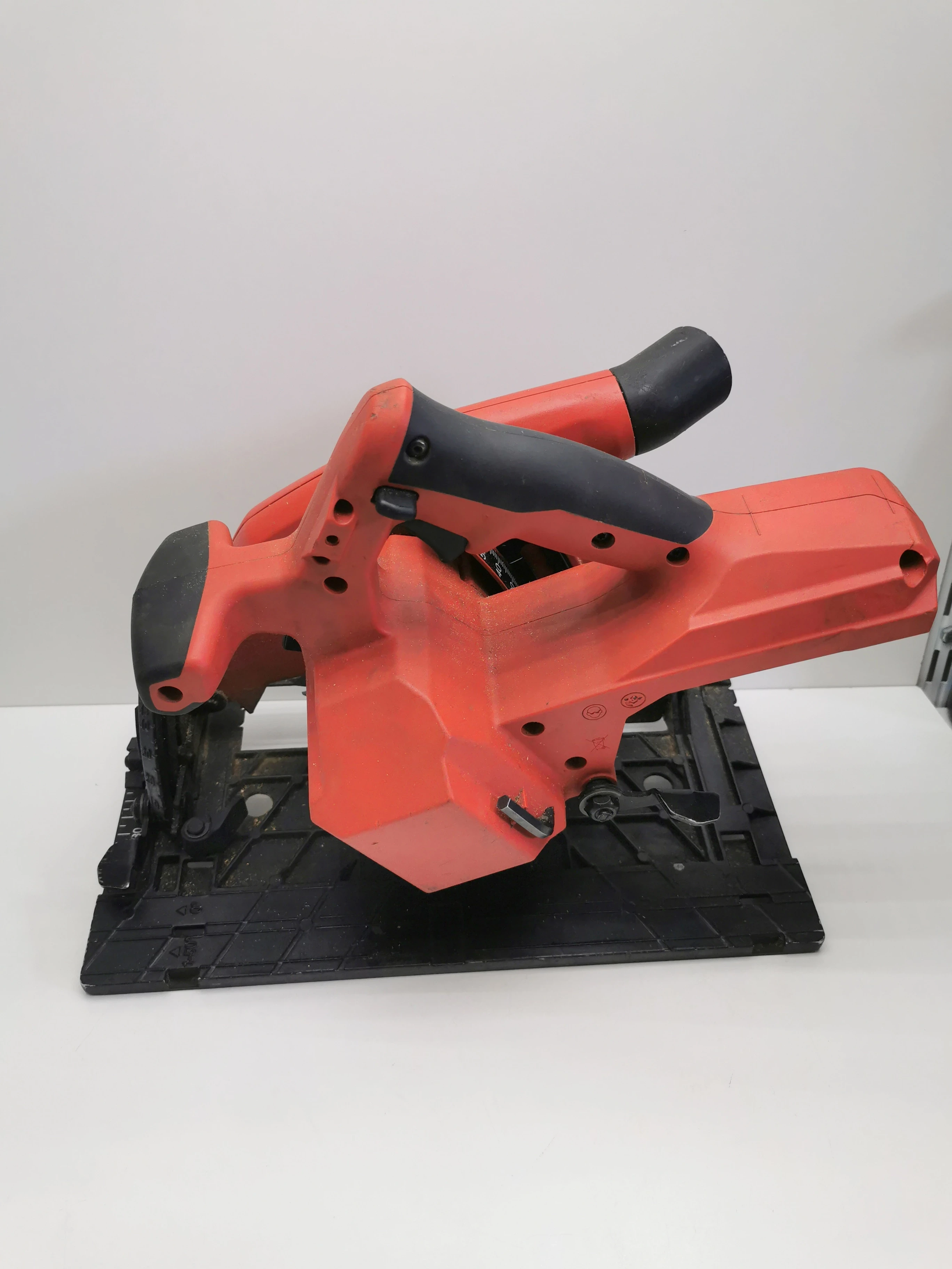 pilarka-tarczowa-hilti-sc-30wr-22-ean-gtin-7613023916055