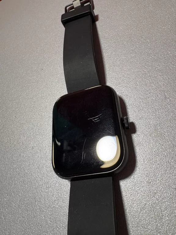 zegarek-smartwatch-avon-smart-v2-naderwany-pasek-emilii-gierczak-35-szczecin-rs
