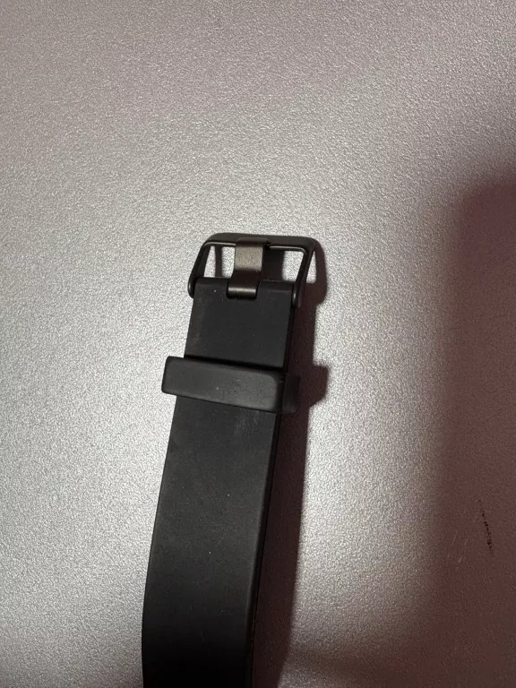 zegarek-smartwatch-avon-smart-v2-naderwany-pasek-stan-11323-2