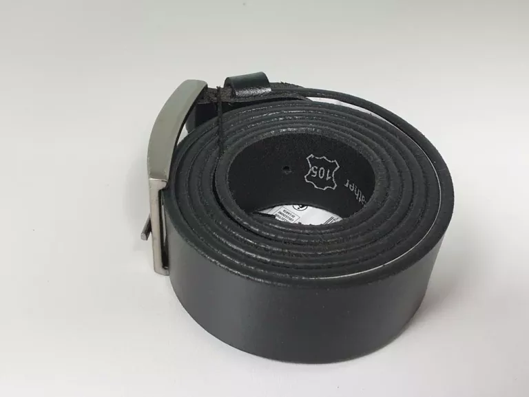 PASEK DO SPODNI CZARNY 105 CM