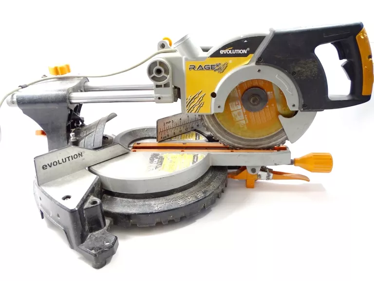 PIŁA UKOŚNICA EVOLUTION RAGE 3-DB 1600W 255MM