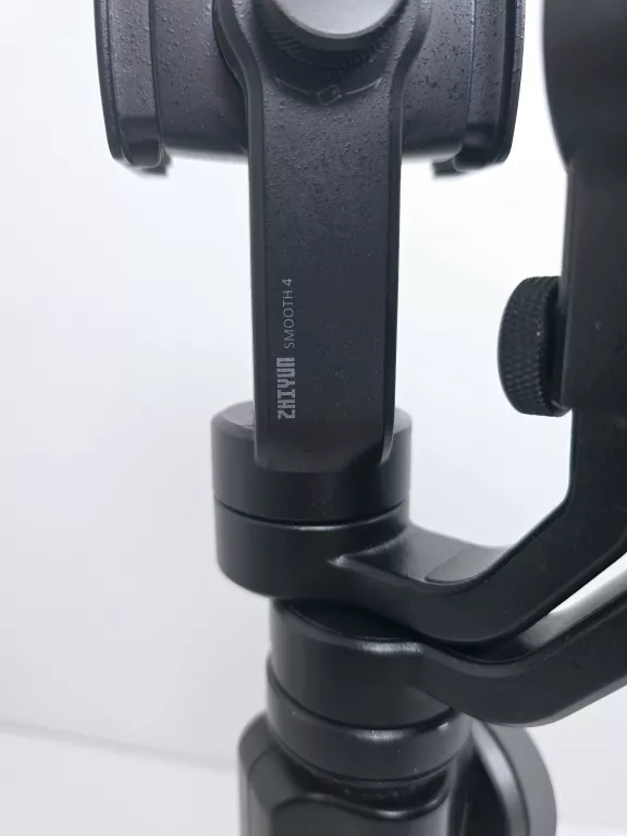 GIMBAL ZHIYUN SMOOTH 4