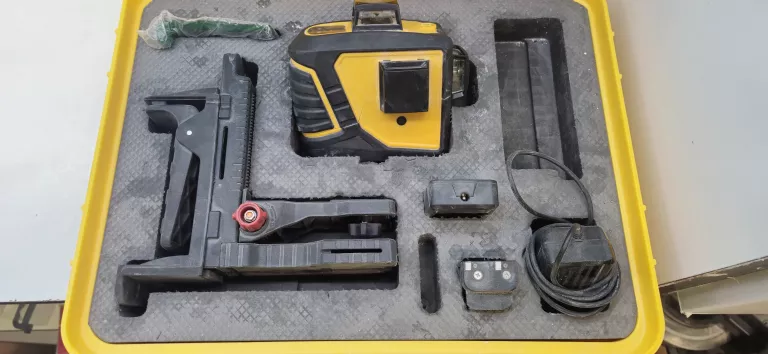 LASER KRZYŻOWY NIVEL SYSTEM CL3D-G KOMPLET