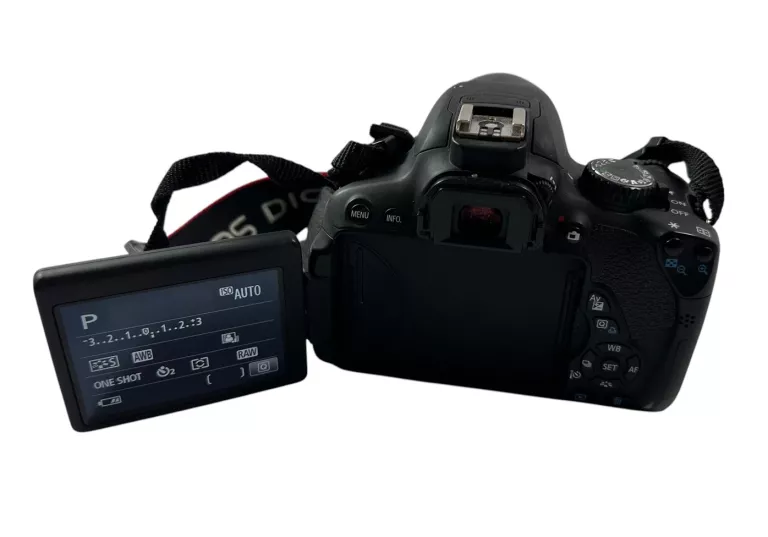 APARAT CANON EOS 650D!