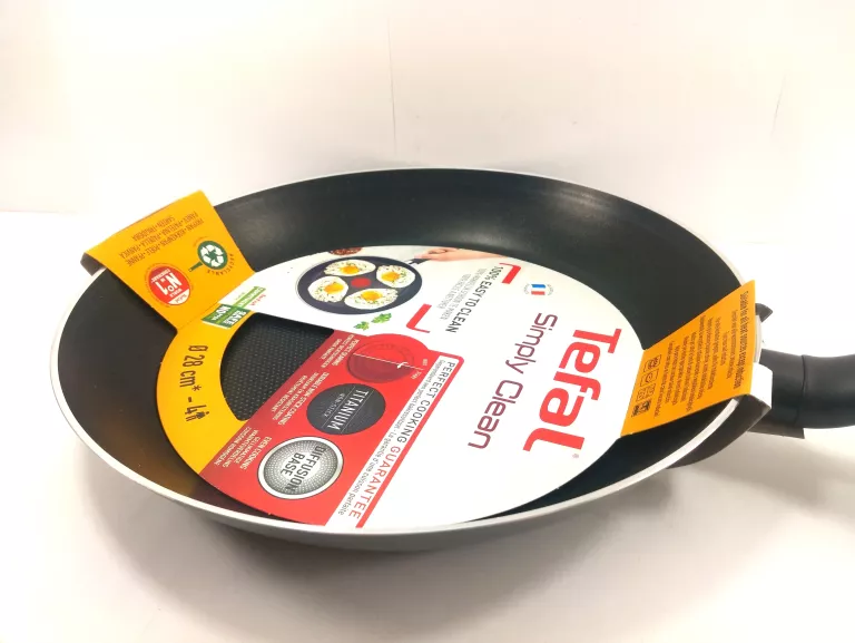 PATELNIA TEFAL 28CM TYTANOWA