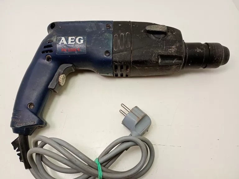 MŁOTOWIERTARKA AEG PN 2200R 600W