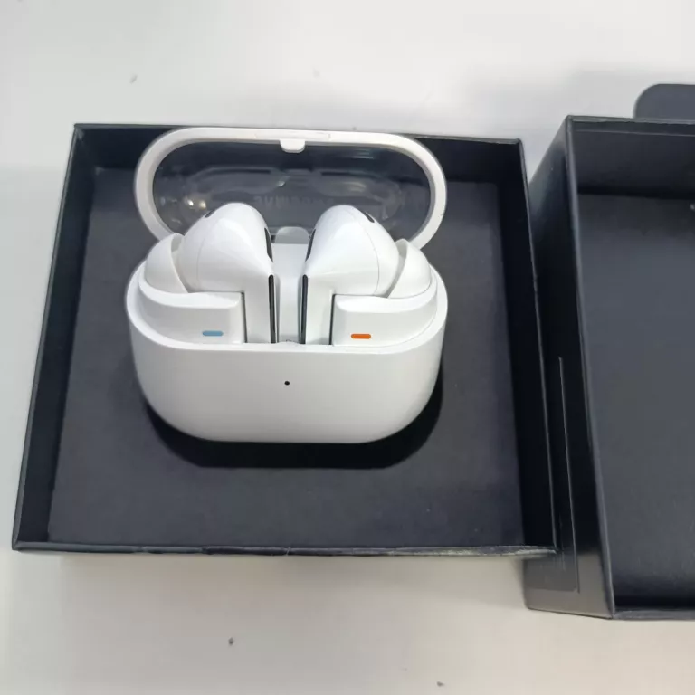 SŁUCHAWKI SAMSUNG GALAXY BUDS3 PRO