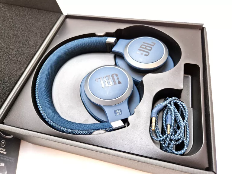 SŁUCHAWKI BEZPRZEWODOWE NAUSZNE JBL LIVE 650BT