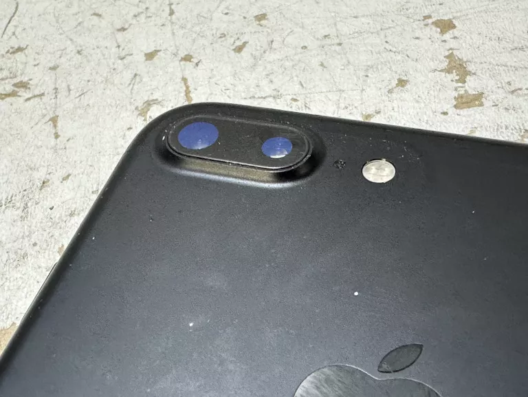 TELEFON IPHONE 7 PLUS 32GB 62% *OPIS*