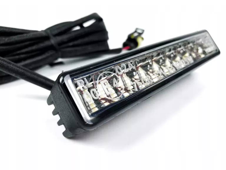 PHILIPS ŚWIATŁA DO JAZDY DZIENNEJ 9 LED 16 W 12831WLEDX1 8727900391701
