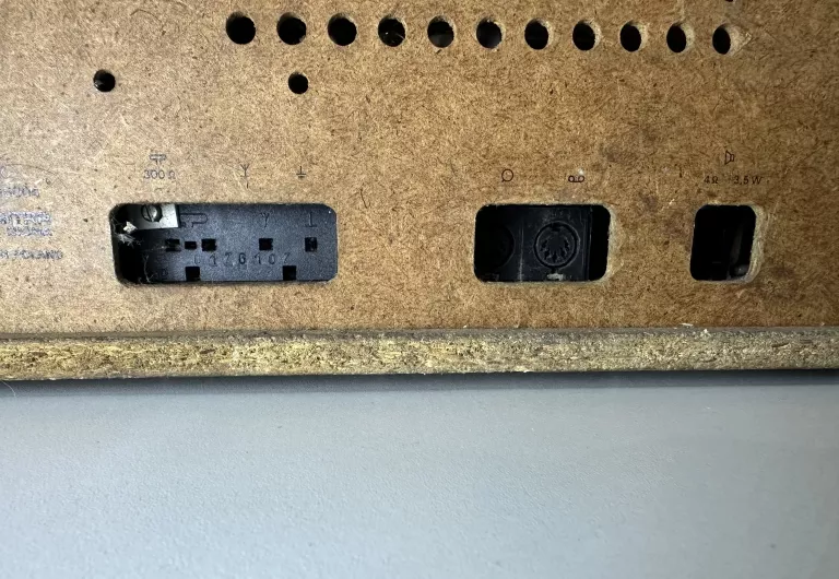 RADIO UNITRA ŚNIEŻNIK R 502