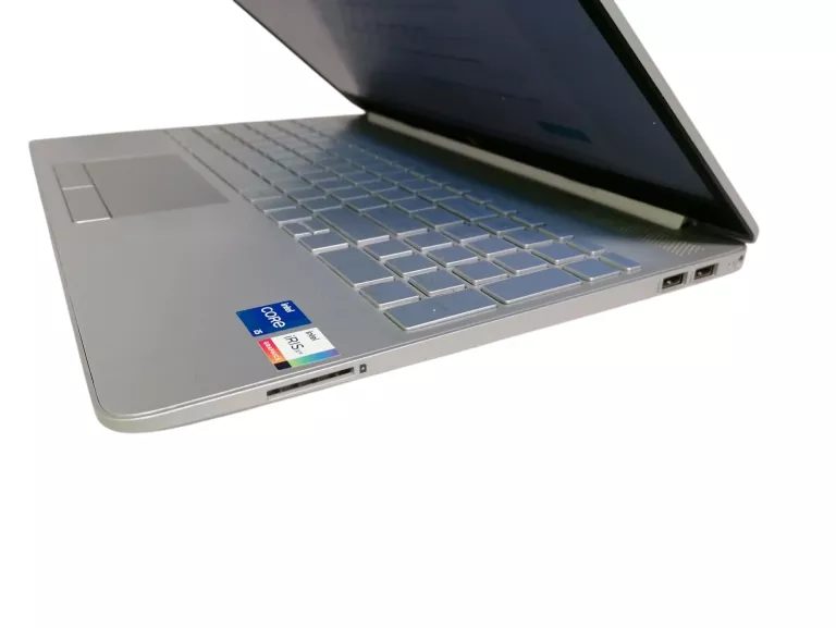 LAPTOP HP 15-DW3113NW 15,6" INTEL CORE I5 8\512GB FUTERAŁ