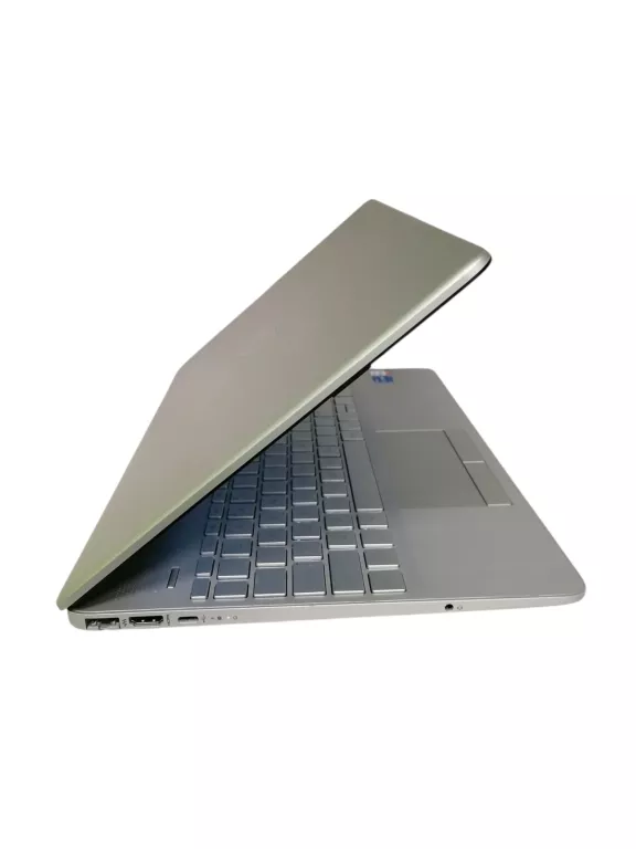 LAPTOP HP 15-DW3113NW 15,6" INTEL CORE I5 8\512GB FUTERAŁ