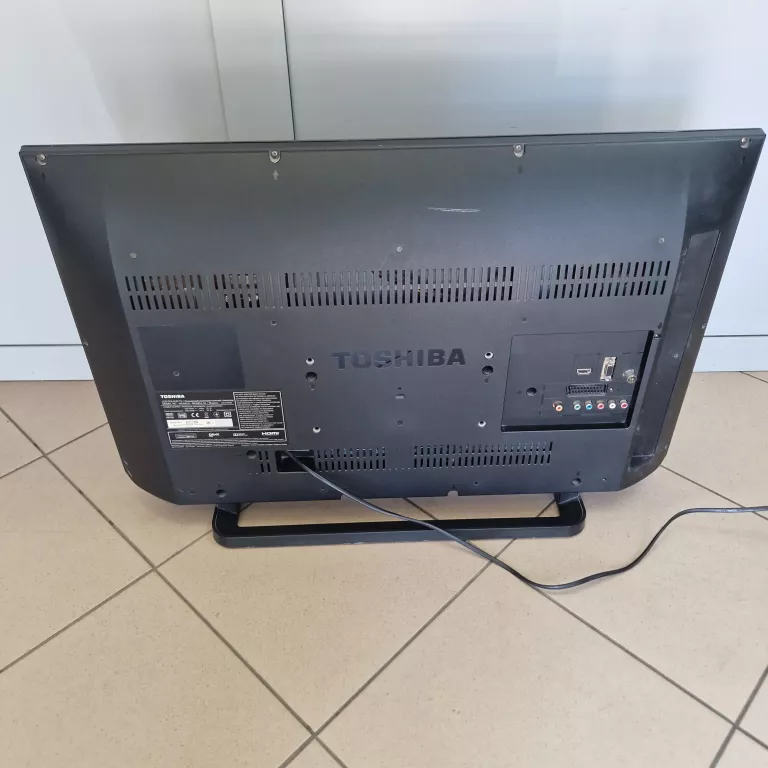 TELEWIZOR LED TOSHIBA 32" 32L2433D + PILOT