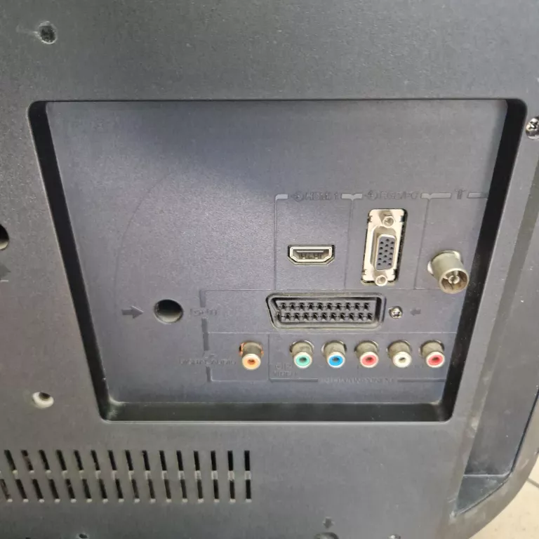 TELEWIZOR LED TOSHIBA 32" 32L2433D + PILOT