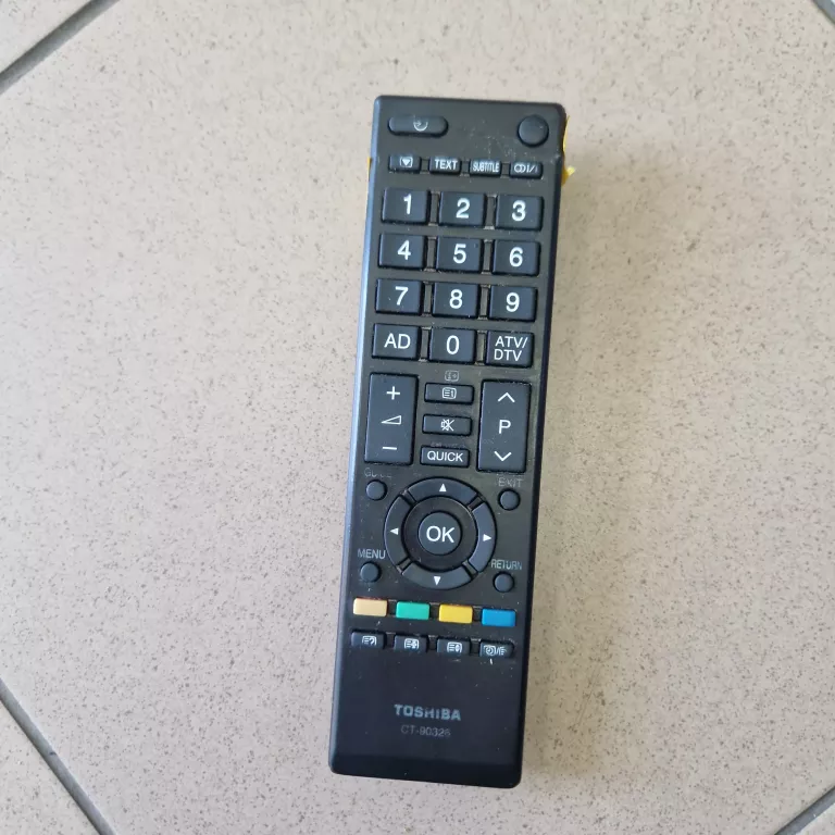 TELEWIZOR LED TOSHIBA 32" 32L2433D + PILOT