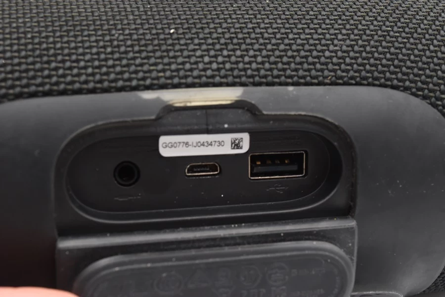 jbl-charge-3-funkcje-221089-2