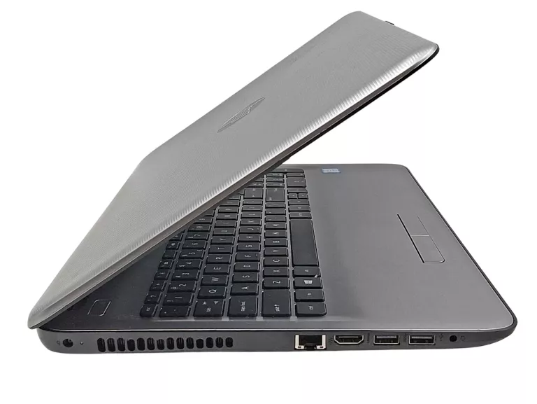 LAPTOP HP 15-AY152NW 15,6" I5-7200U 8/256GB SSD INTEL HD GRAPHICS 620