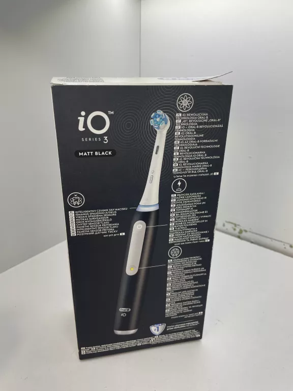 SZCZOTECZKA ORAL-B IO SERIA 3