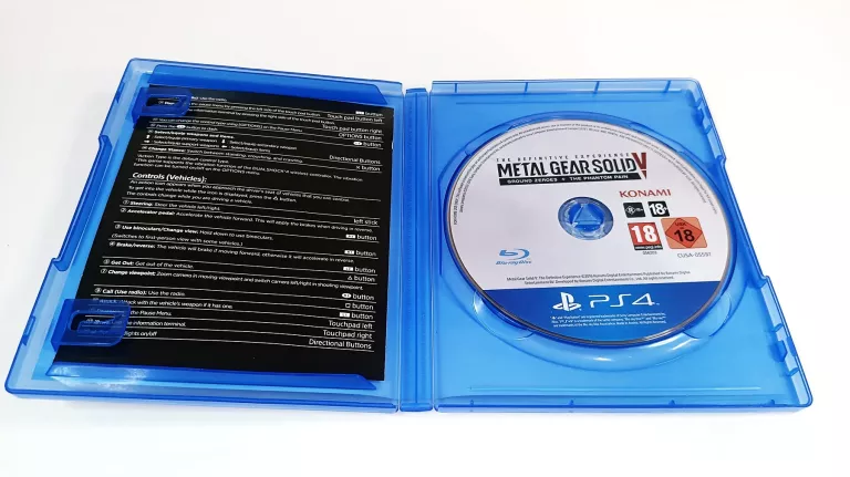 PS4 METAL GEAR SOLID V DEFINITIVE EXPERIENCE