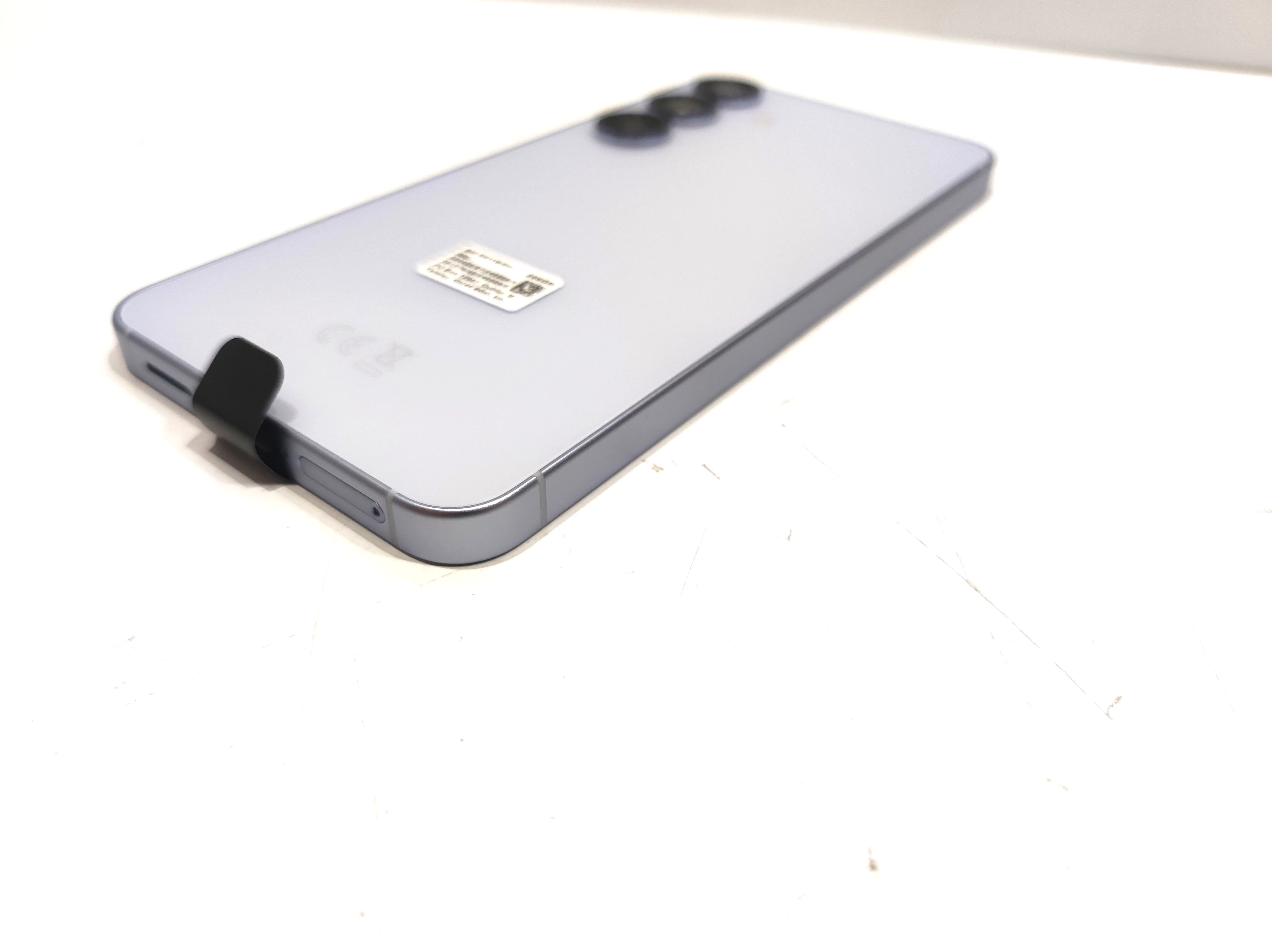 telefon-samsung-s25-12256gb-orange-stan-11323-2