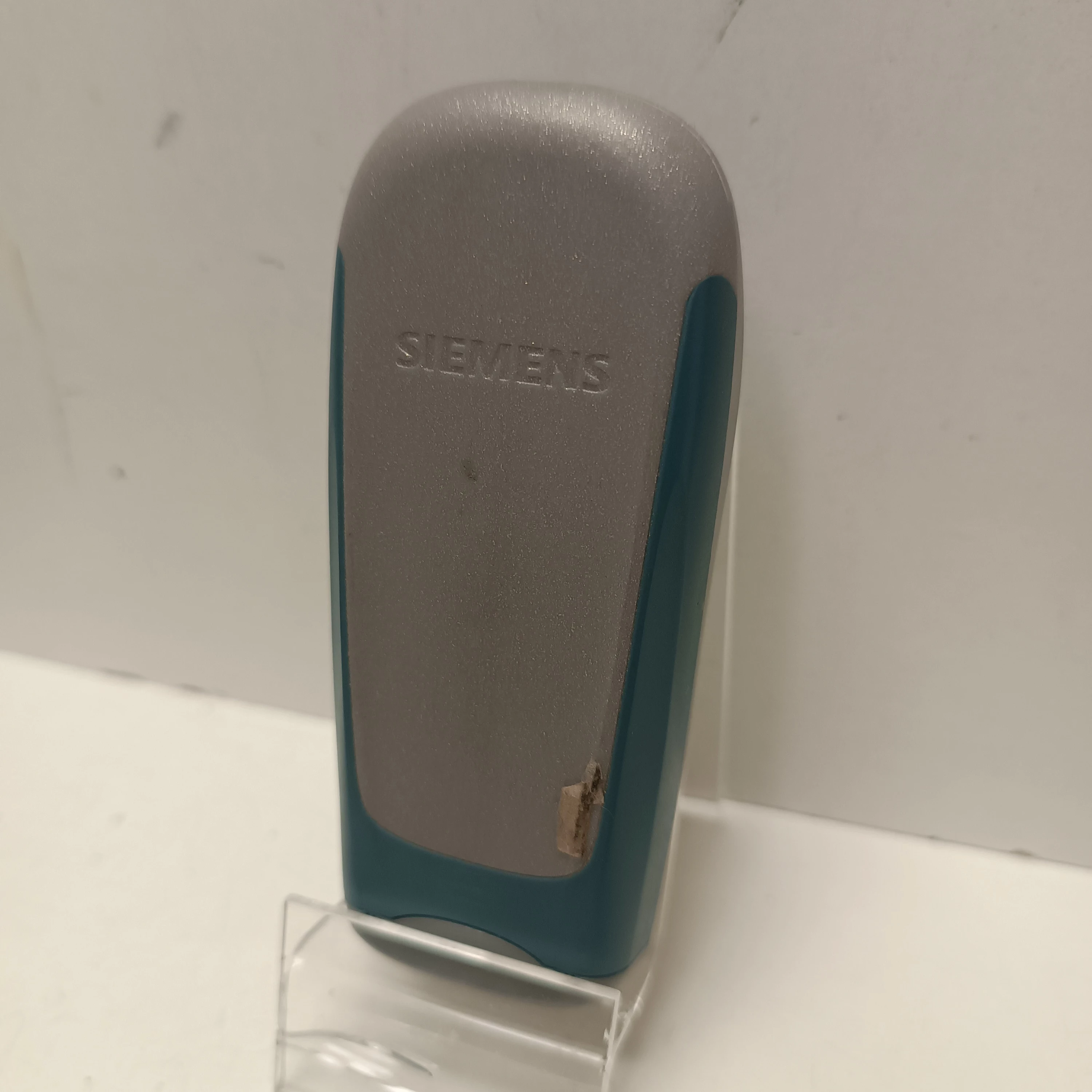 telefon-siemens-c60-przekatna-ekranu-000