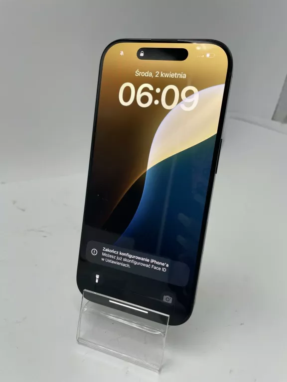 TELEFON IPHONE 16 PRO 8/128GB KOMPLET OPIS!