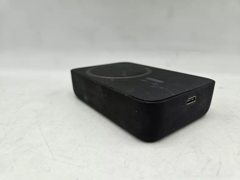 MAGNETYCZNY POWERBANK 10000 MAH HEMA