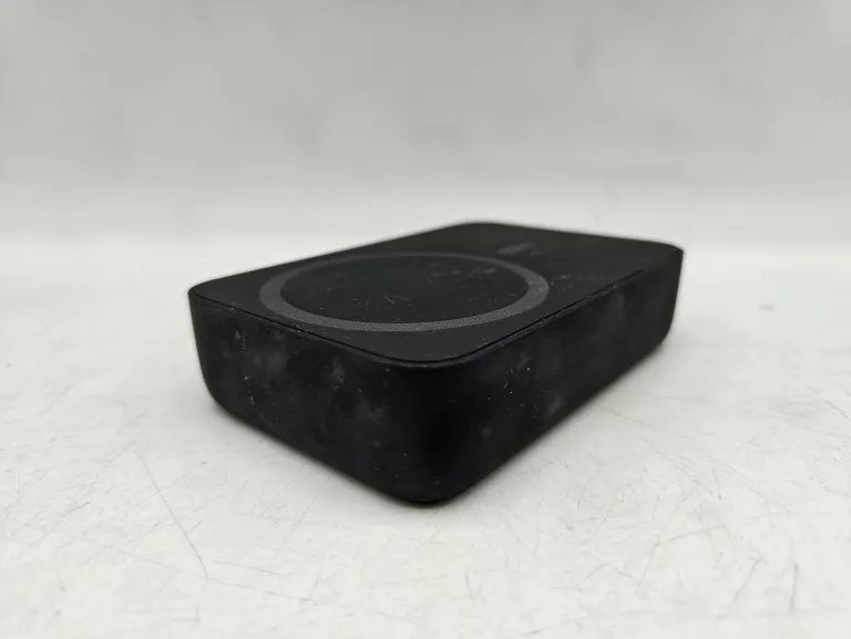 MAGNETYCZNY POWERBANK 10000 MAH HEMA
