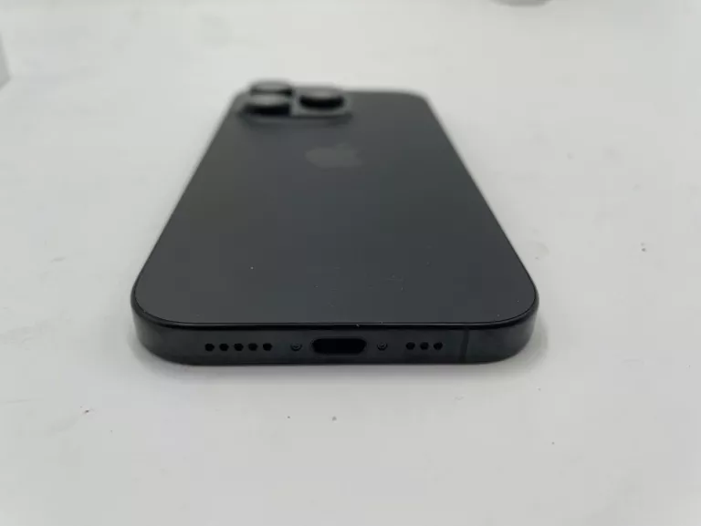 TELEFON IPHONE 16 PRO 8/128GB KOMPLET OPIS!