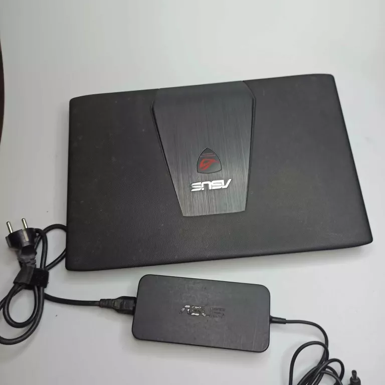 LAPTOP ASUS GL552VW / I7 / 6700HQ / 16 GB / ŁADOWARKA