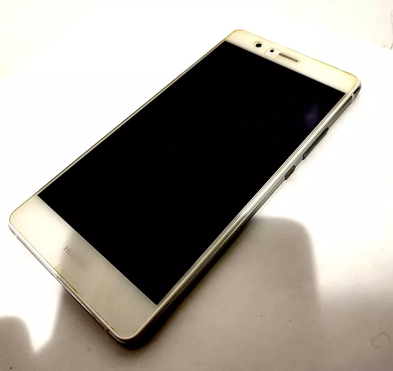 TELEFON HUAWEI P9 LITE VNS-L21 21/16GB