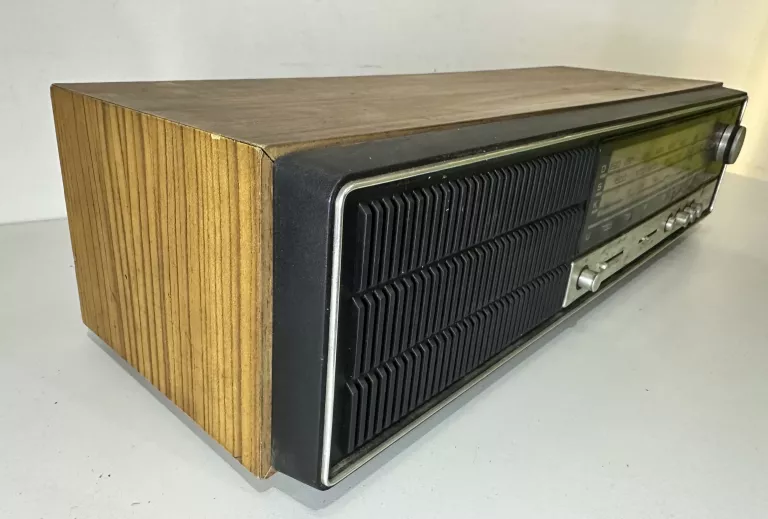 RADIO UNITRA DIORA GIEWONT