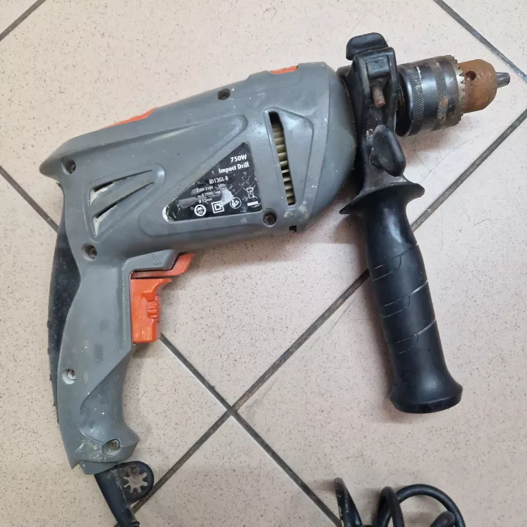 WIERTARKA POWER FORCE 750 W