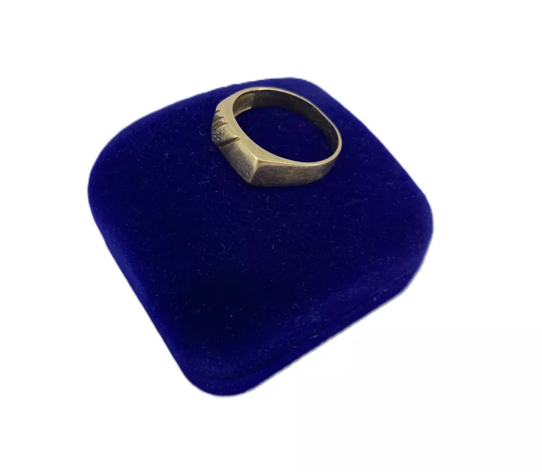 niezwykly-zloty-pierscionek-382g-585-r22-rodzaj-2205-2