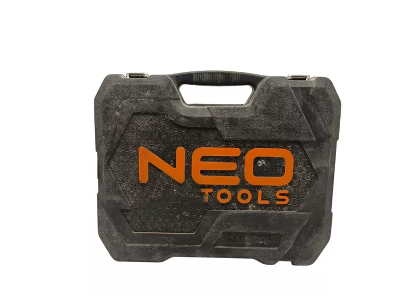 ZESTAW KLUCZY NASADOWYCH NEO TOOLS 219 ELEMENTÓW WALIZCE