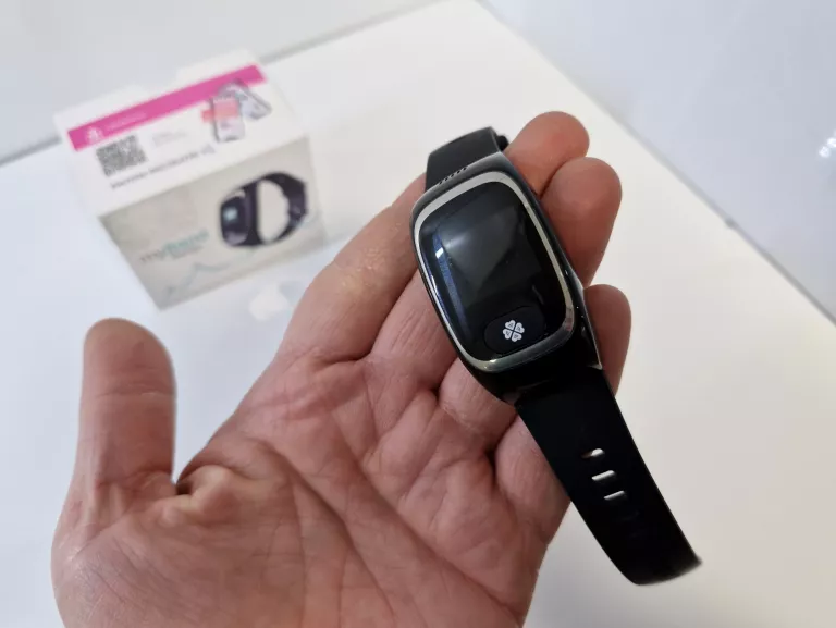 OPASKA Z FUNKCJĄ SOS MYPHONE 4FAMILY SMARTBAND OKAZJA DLA SENIORA
