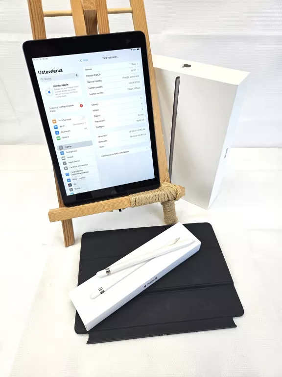 TABLET APPLE IPAD (9TH GENERATION) PUDEŁKO ETUI RYSIK