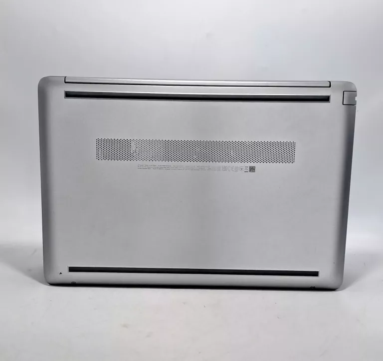LAPTOP HP I5/8GB/ SSD/ 512GB/WIN 11 HOME/ INTEL IRIS XE