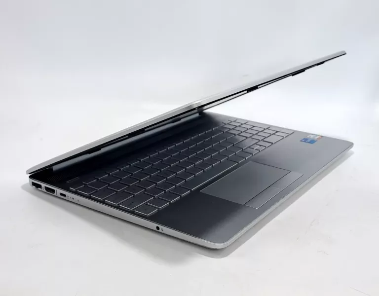 LAPTOP HP I5/8GB/ SSD/ 512GB/WIN 11 HOME/ INTEL IRIS XE