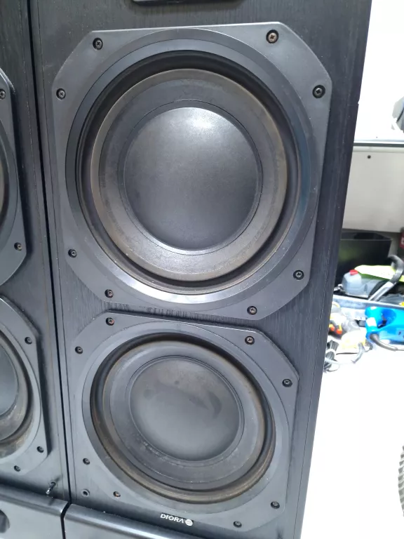 KOLUMNY GŁOŚNIKOWE DIORA ZGB 140-8-907 140-200W 8OHM